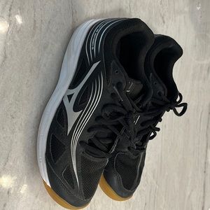 Mizuno Court Shoes- field hockey/ volleyball